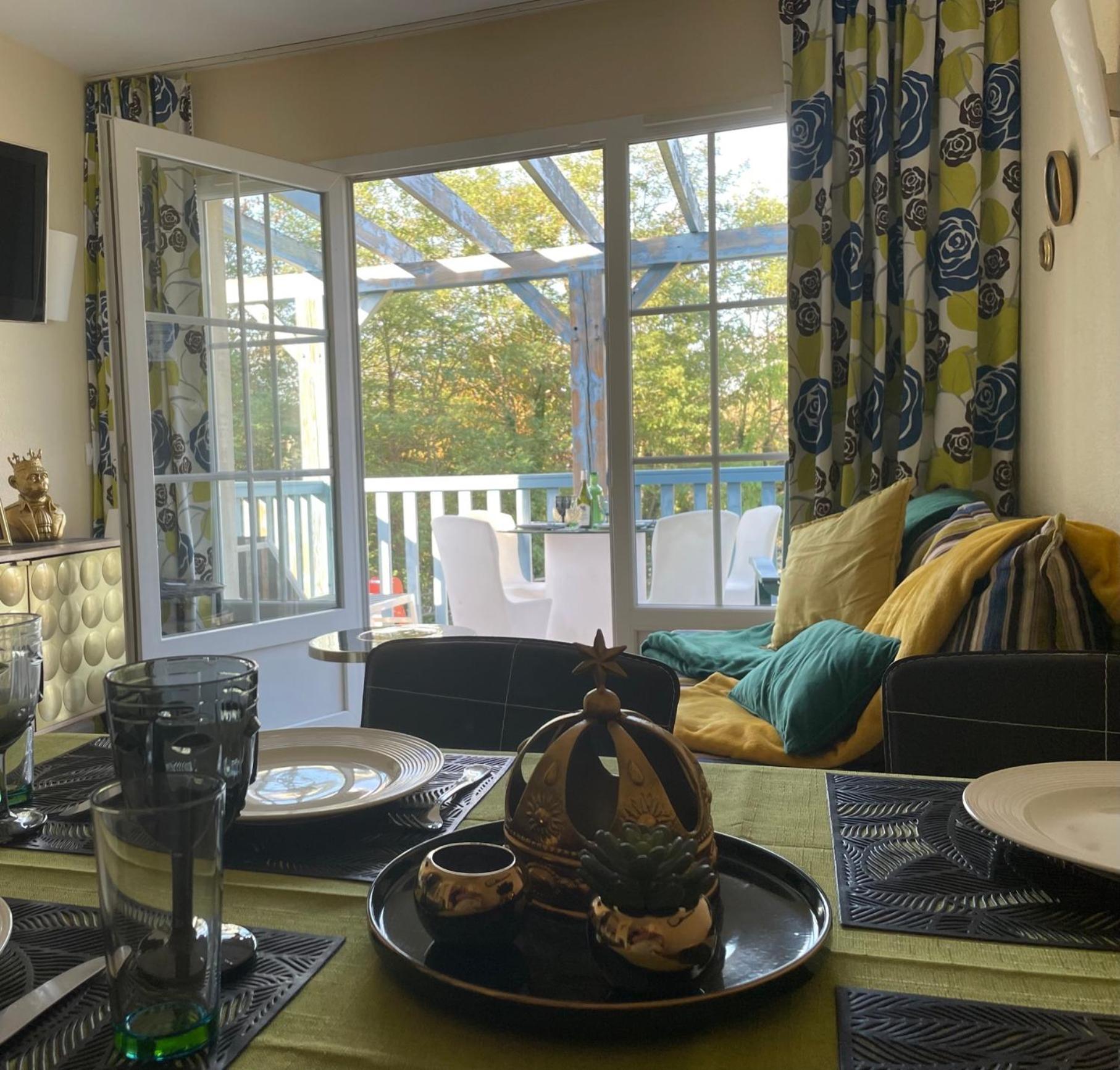 *A Setting Between Dordogne And Swimming Pool* Apartamento Argentat Exterior foto